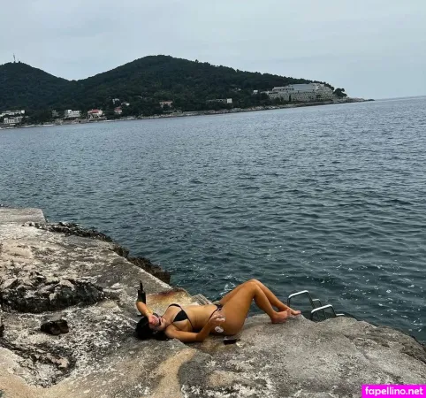Roz Hill OnlyFans Thumbnail #G0T0vwqqic