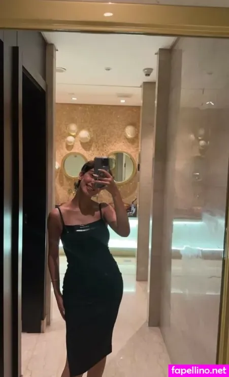 Roz Idrissi OnlyFans Thumbnail #44Q4yPZrgN