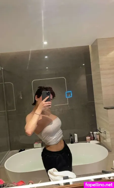 Roz Idrissi OnlyFans Thumbnail #VspVL9HCTC