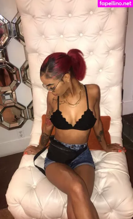 Rozay Molly OnlyFans Thumbnail #9ovGSWw9Wr