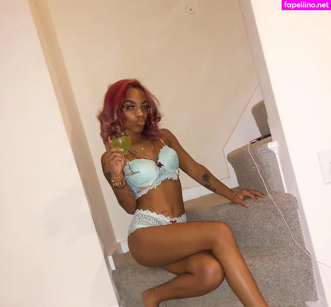 freakyrozay, rozay.molly Nude Leaked OnlyFans Photo #ScONq7Fuwy