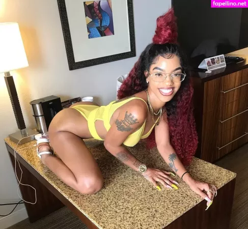 Rozay Molly OnlyFans Thumbnail #y9MHUrMqLj