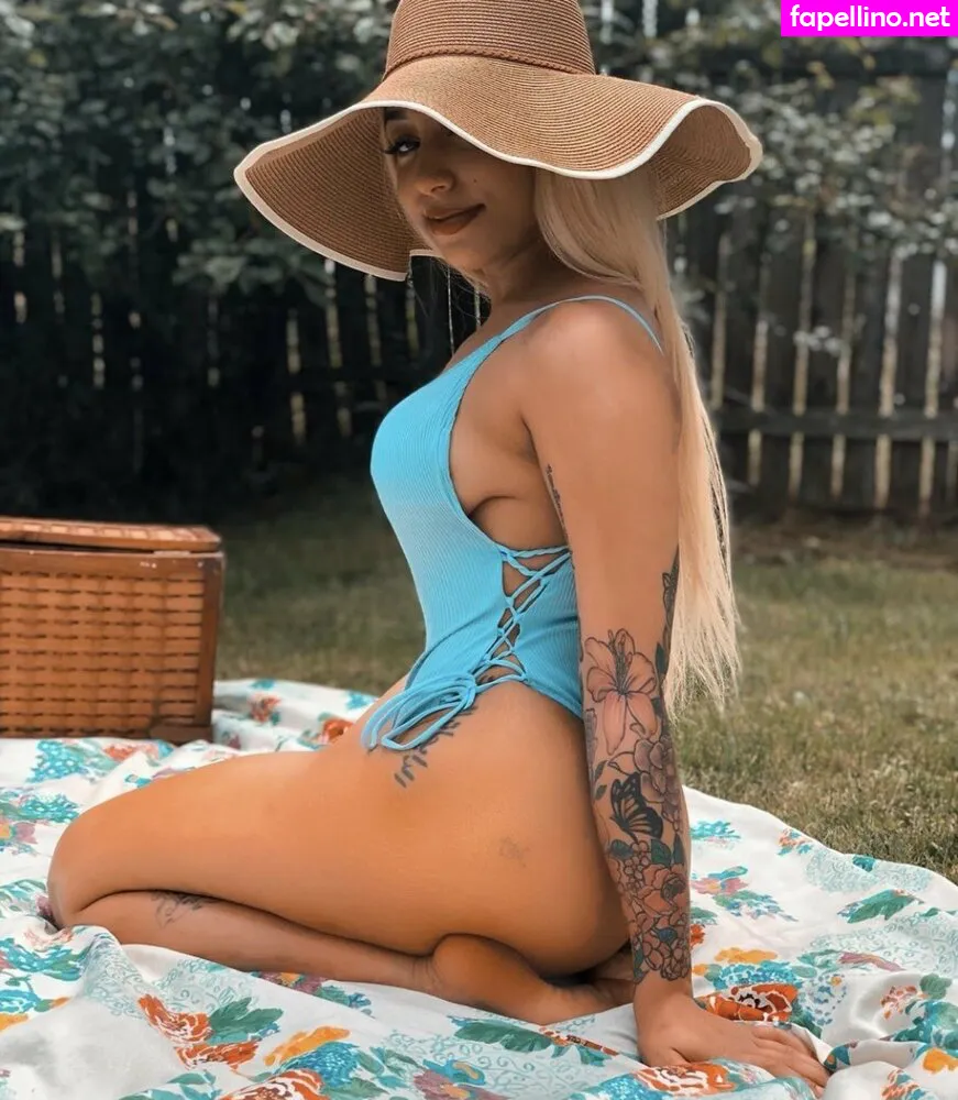 lilmissaries_, rozaybae Nude Leaked OnlyFans Photo #OrWGmTU62x