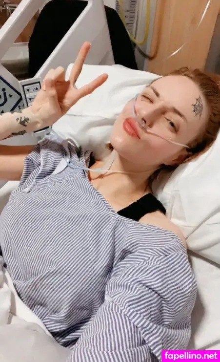 Roziekatz OnlyFans Thumbnail #QRBkmUwC3U