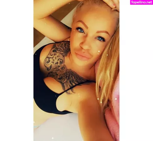 Rozsacinti OnlyFans Thumbnail #9cCVmsUna8