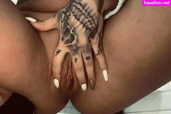 Rozsacinti OnlyFans Thumbnail #9tEKS2gsfO