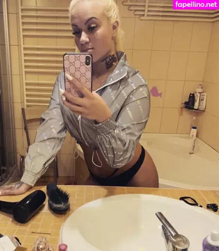 Rozsacinti OnlyFans Thumbnail #InEiTxJfu6
