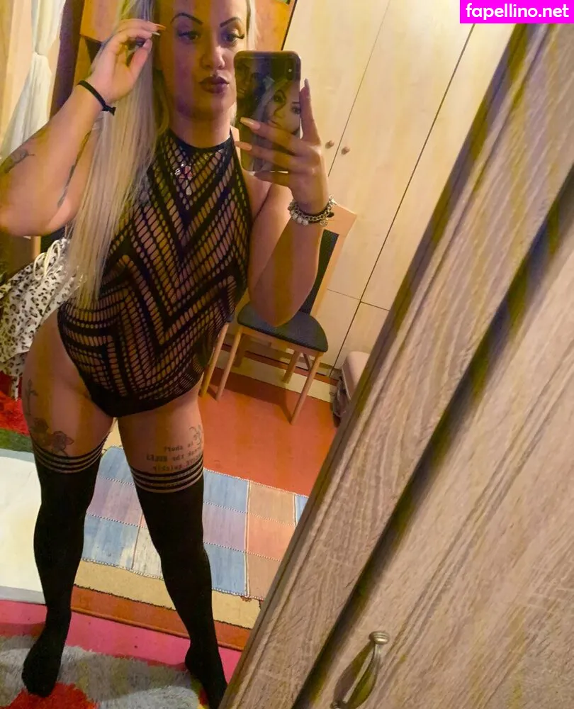 cintia_rozsa_, rozsacinti Nude Leaked OnlyFans Photo #KnyDRRZSCx