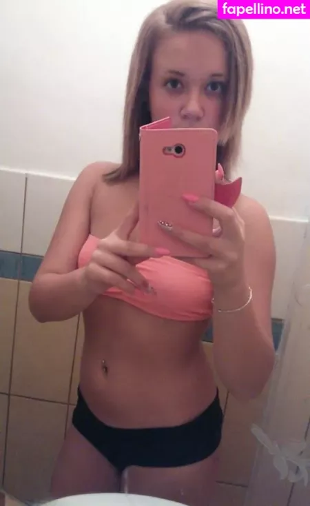 Rozsacinti OnlyFans Thumbnail #UdNoVEvH1c