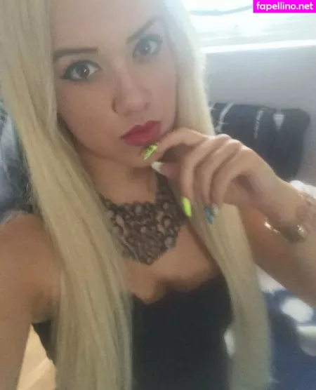 Rozsacinti OnlyFans Thumbnail #t0OUAwn1EW