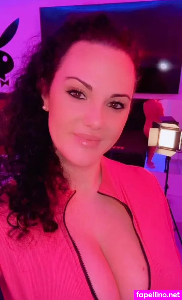 Rozyo Mallorca Nude Leaked OnlyFans Photo #2FdvyiG9zW