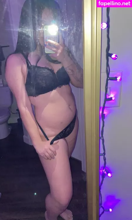 Rrissarae OnlyFans Thumbnail #L8JQpnbAdG