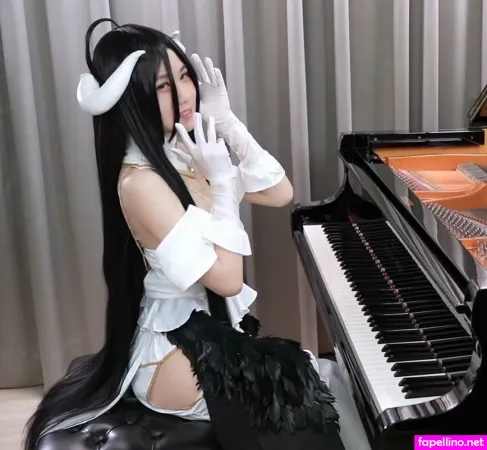 Ru S Piano OnlyFans Thumbnail #aPOoLd1Lag