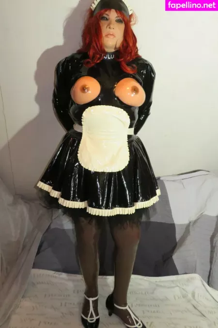 Rubbberdolllulu OnlyFans Thumbnail #3CngqrhqwU