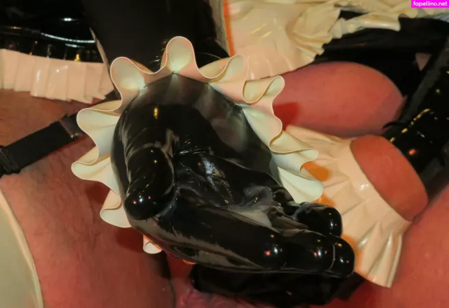 Rubbberdolllulu OnlyFans Thumbnail #IOg030Bs1m