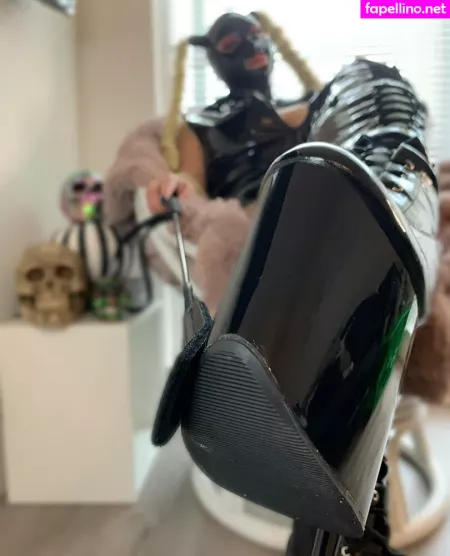 Rubber Goddess21 OnlyFans Thumbnail #ySqZsHTUu2