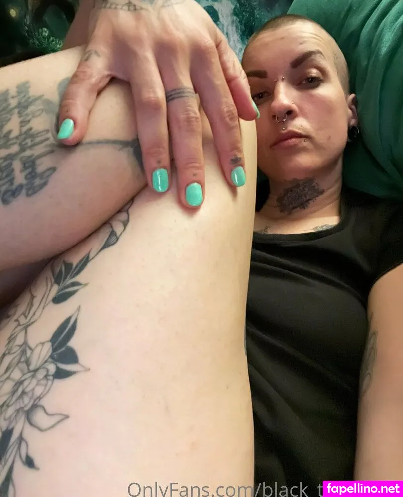 rubber_tulip Nude Leaked OnlyFans Photo #HpHc2deKr7