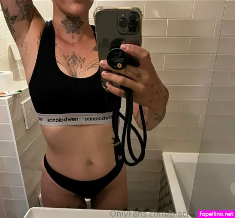 Rubber Tulip OnlyFans Thumbnail #mcAKLUj5lH