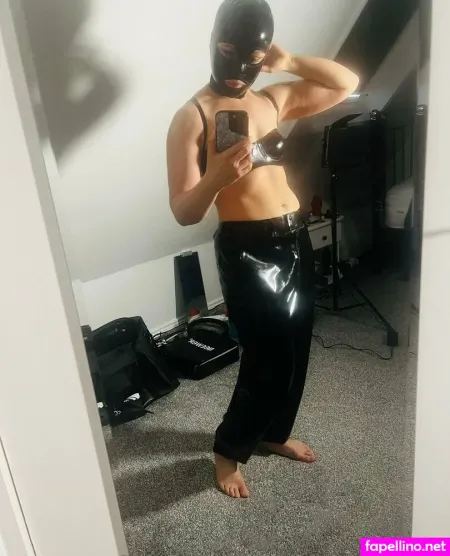 Rubberemilyfree 1 OnlyFans Thumbnail #fXF4IA4tIs