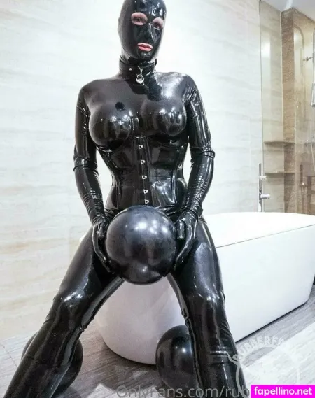 Rubberfreak OnlyFans Thumbnail #rz0F6mvReV