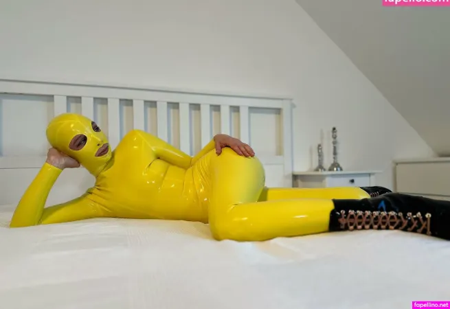 Rubberliloufree OnlyFans Thumbnail #cNVQAM36bF