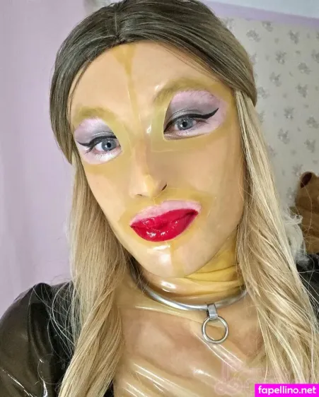 Rubberloralei OnlyFans Thumbnail #0gUfdSgI0z