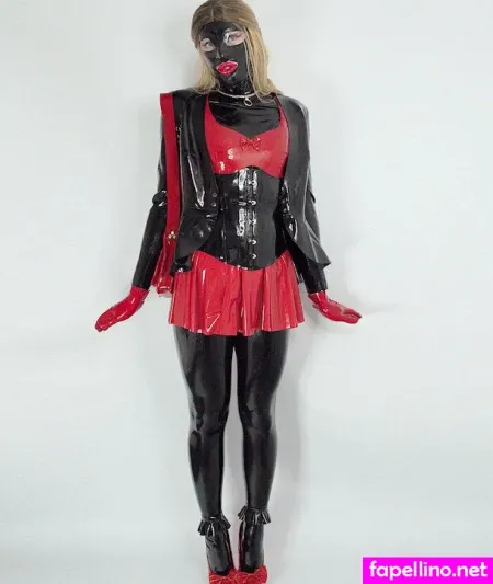 Rubberloralei OnlyFans Thumbnail #dOxlhECgy5