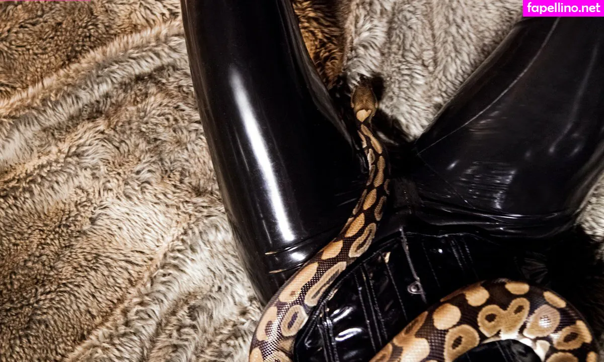 Nadia Zanaughti, Pleasurexbound, rubberragdoll, âœ• Nadia âœ• Nude Leaked OnlyFans Photo #gmKInR9leO