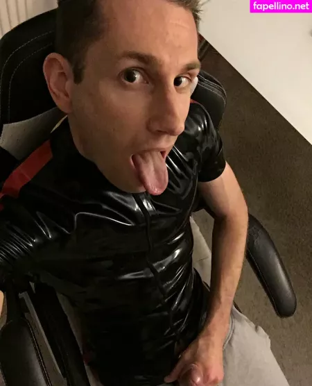 Rubberskaterboy OnlyFans Thumbnail #BeOtUGou8X