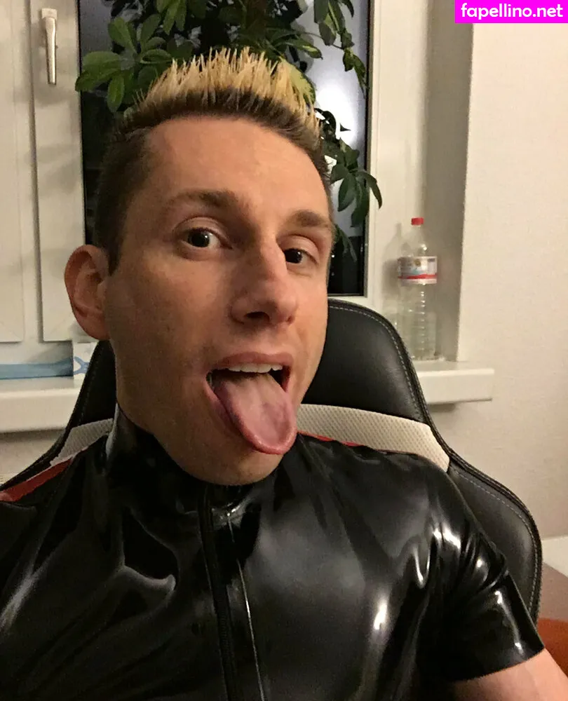 rubberskaterboy Nude Leaked OnlyFans Photo #VmDgbZUD93