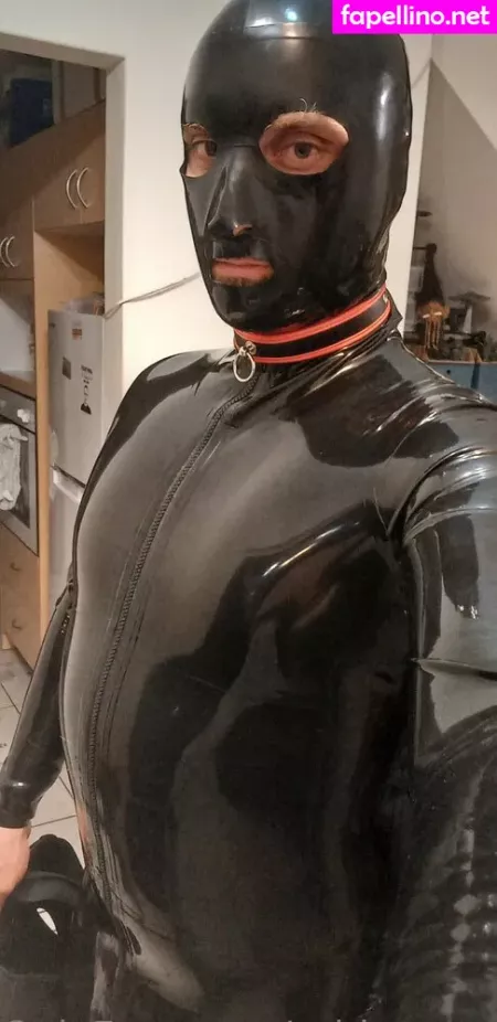 Rubbersorcerer OnlyFans Thumbnail #j30D2alK7N