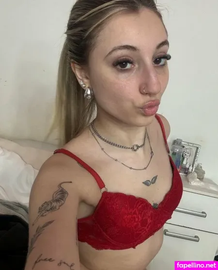 Rubiasophiee OnlyFans Thumbnail #R0pUhePTWc