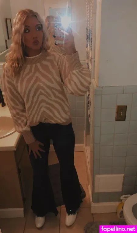 Ruby Arnold OnlyFans Thumbnail #2djZlgVUfM