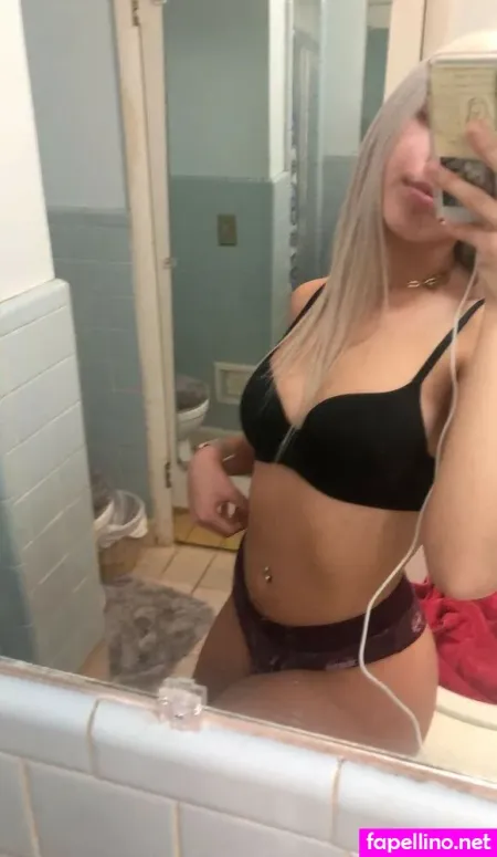 Ruby Arnold OnlyFans Thumbnail #8wfcWuogCs