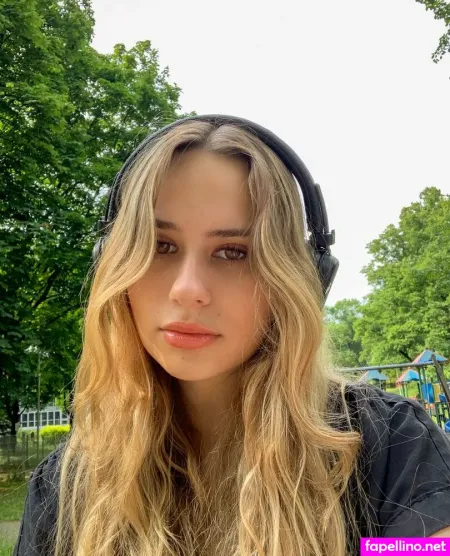 Ruby Eilish OnlyFans Thumbnail #Dxv8dwnt1k