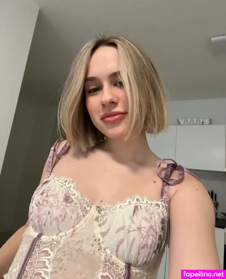 Ruby Eilish OnlyFans Thumbnail #H6HZ8cHwM4