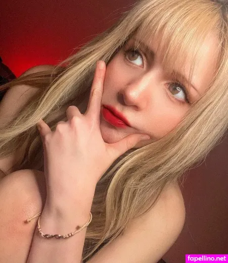 Ruby Runeheart OnlyFans Thumbnail #i5Rr4bjvwk