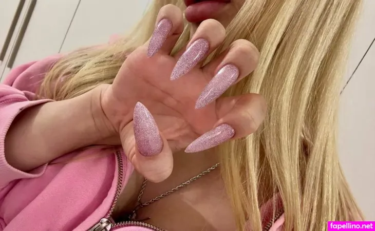 Rubydiamantee OnlyFans Thumbnail #aXYPSvjKUx