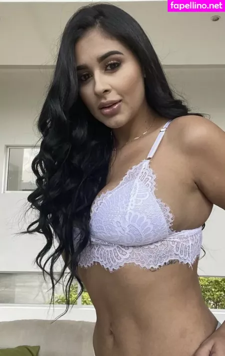 Rubymore OnlyFans Thumbnail #F1IIZawmh4