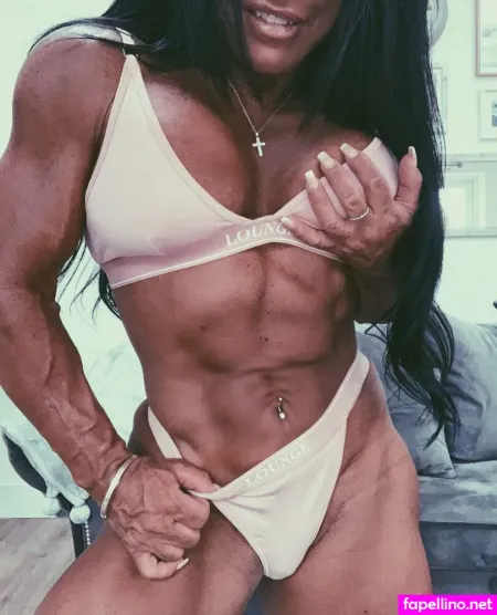 Rubymusclefbb OnlyFans Thumbnail #LFDAq8tjnW