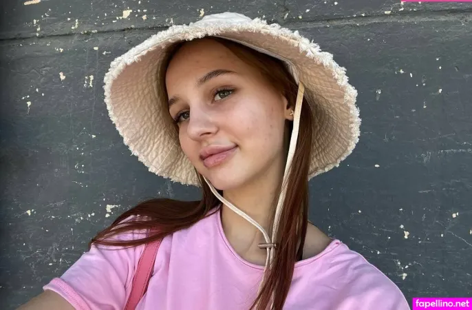 Rubypixie OnlyFans Thumbnail #0QFyXvxpMU