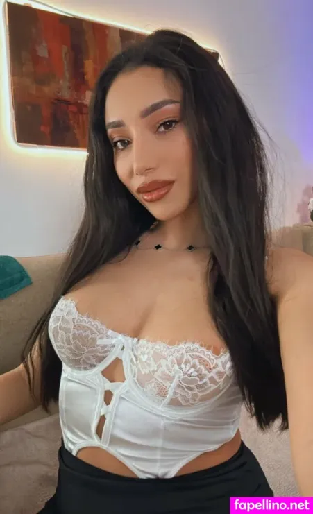 Rubyrr1 OnlyFans Thumbnail #m82UER5BET