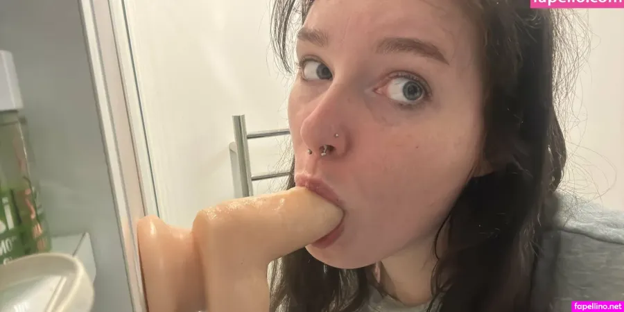 Rubyscherryx OnlyFans Thumbnail #8Mb8Y8ulJK