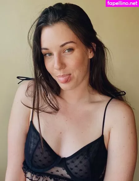 Rubysundies 1 OnlyFans Thumbnail #n9QVm0O37O