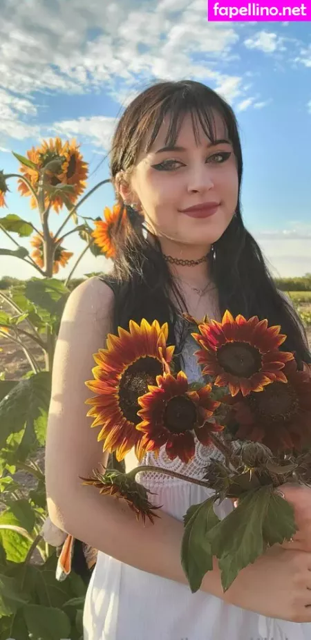 Rue Hernandez OnlyFans Thumbnail #3PQ17aKFpx