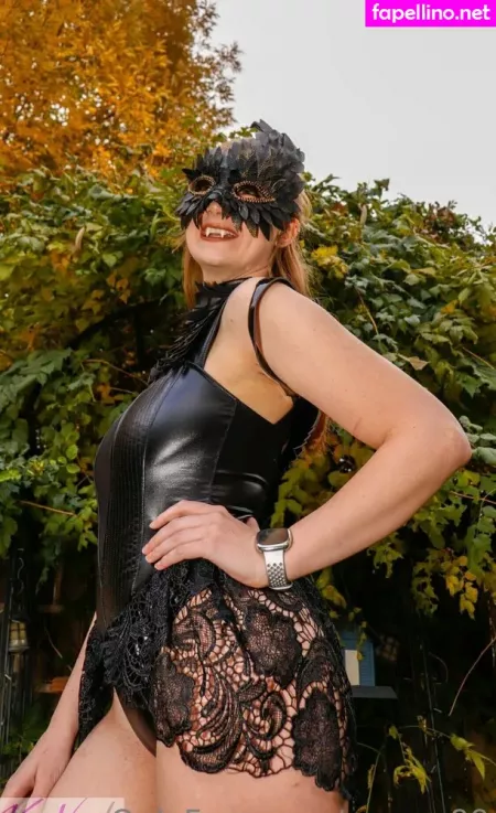 Ruerue99 OnlyFans Thumbnail #2AhE5SZfuj