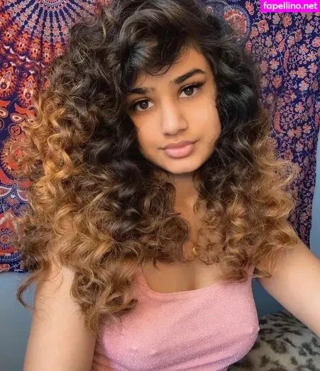 Ruhana X OnlyFans Thumbnail #MXpzbWm3uJ