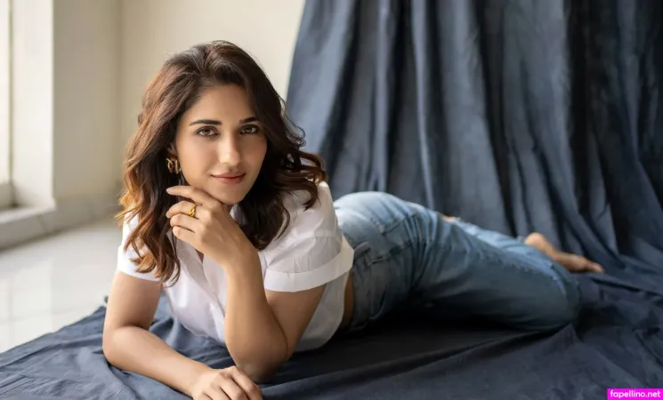 Ruhani Sharma OnlyFans Thumbnail #Dv6S4OJK83