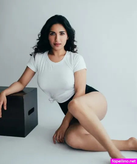 Ruhani Sharma OnlyFans Thumbnail #u27CtaeBe1