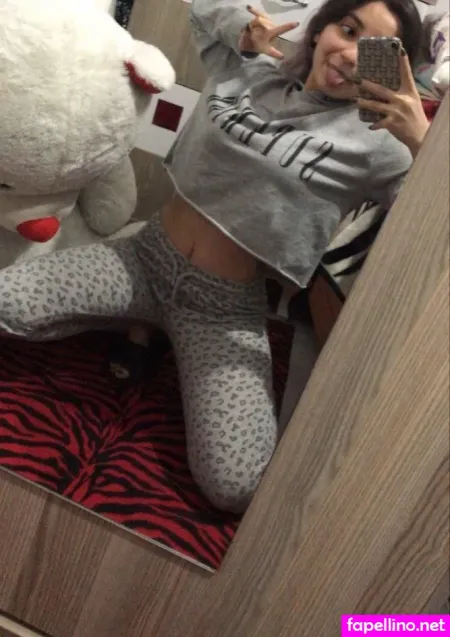 Ruhsuzkahpe31 OnlyFans Thumbnail #ukEi5e89FN